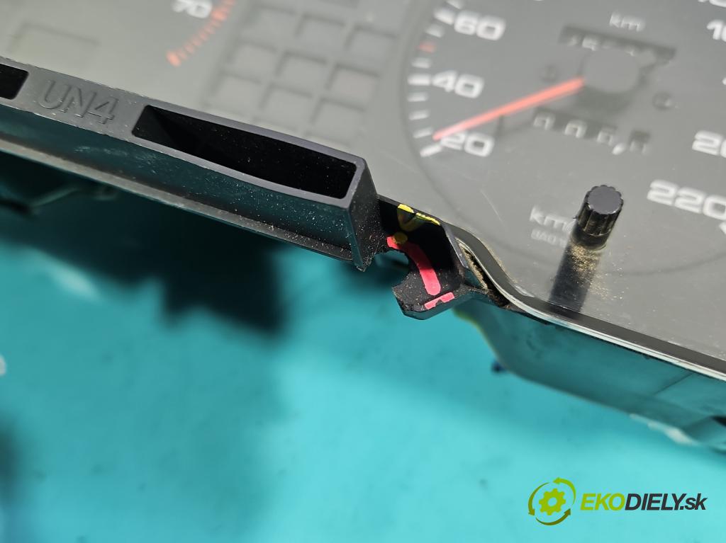 Audi 80 B4 1991-1994 2.0 8v 90 HP manual 66 kW 1984 cm3 4- prístrojovka/ budíky 893919067AP (Prístrojová doska)