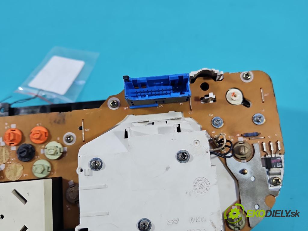 Audi 80 B4 1991-1994 2.0 8v 90 HP manual 66 kW 1984 cm3 4- prístrojovka/ budíky 893919067AP (Prístrojová doska)