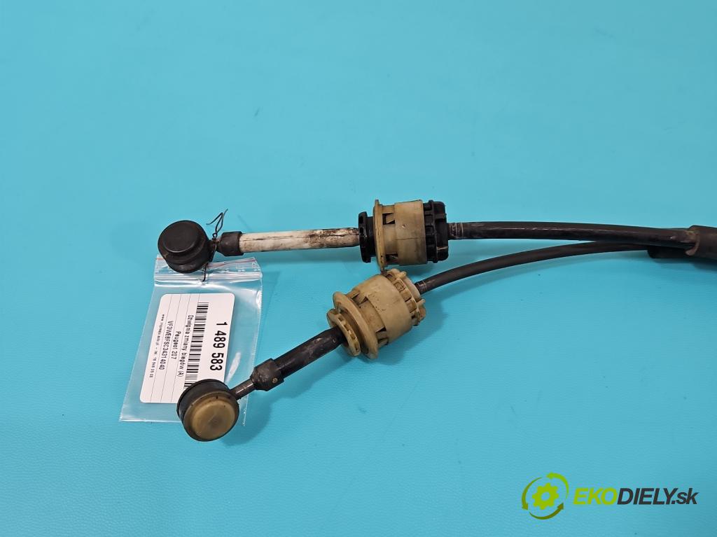 Peugeot 207 1.4 16v (201573) 95 HP manual 70 kW 1397 cm3 5- Páka: Změny: stupeň,rýchlosť 9684489580 (Rýchlostná páka (kulisa))