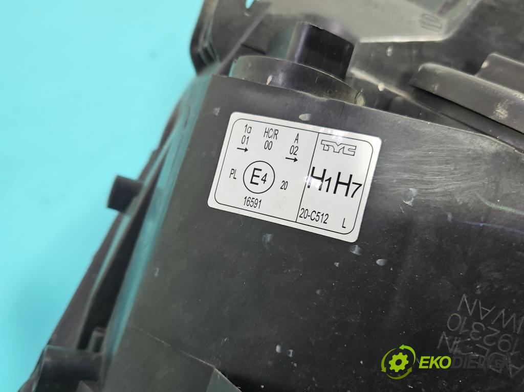 Kia Venga 1.4 crdi 75 HP manual 55 kW 1396 cm3 5- Reflektor: ľavý  (Kľučka dverí ostatné)