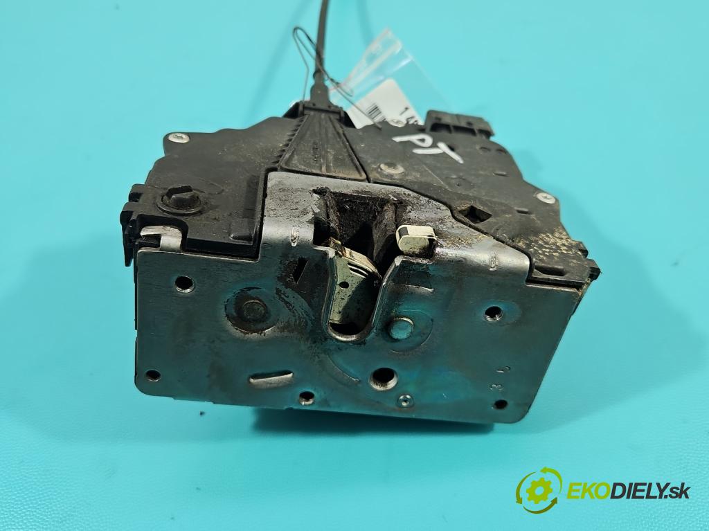 Opel Corsa D 2006-2014 1.2 16v 80 hp manual 59 kW 1229 cm3 5- zámek zadní pravý 13258267