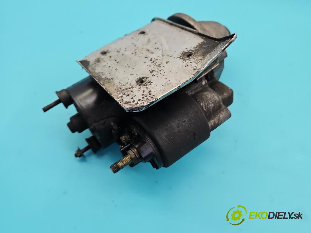 Audi A4 B6 2000-2004 2.0 20v 131 HP manual 96 kW 1984 cm3 4- štartér (Štartér)