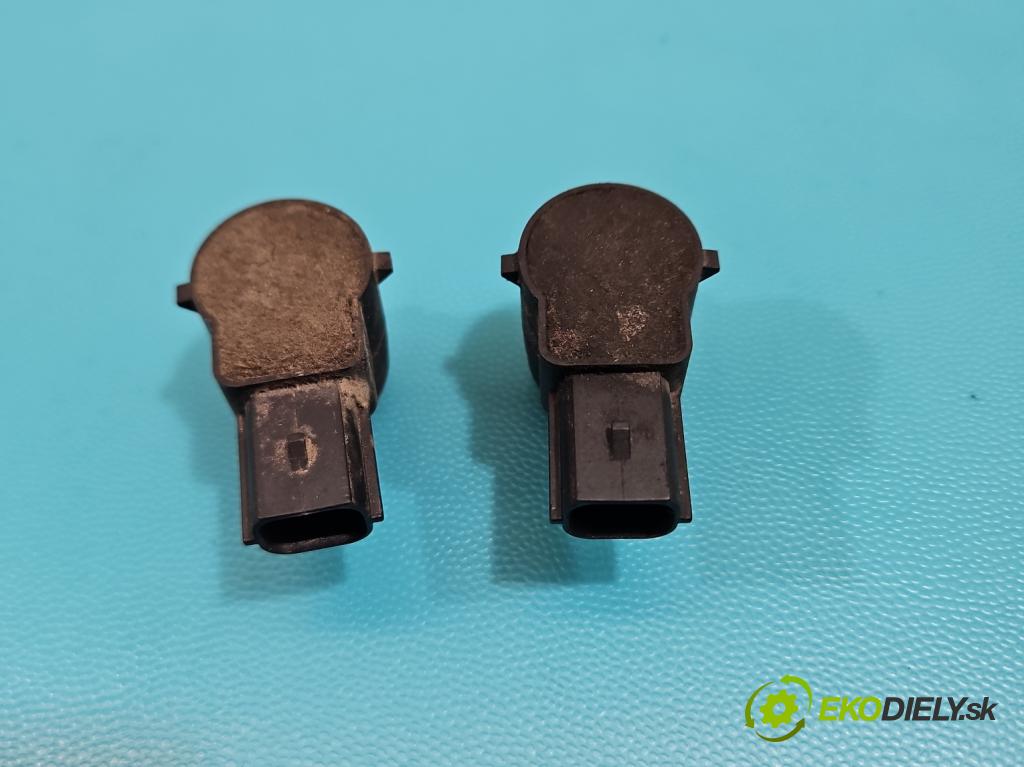 Chevrolet Cruze 1.8 16v 141 HP manual 104 kW 1796 cm3 5- snímač parkovaní: 13282883