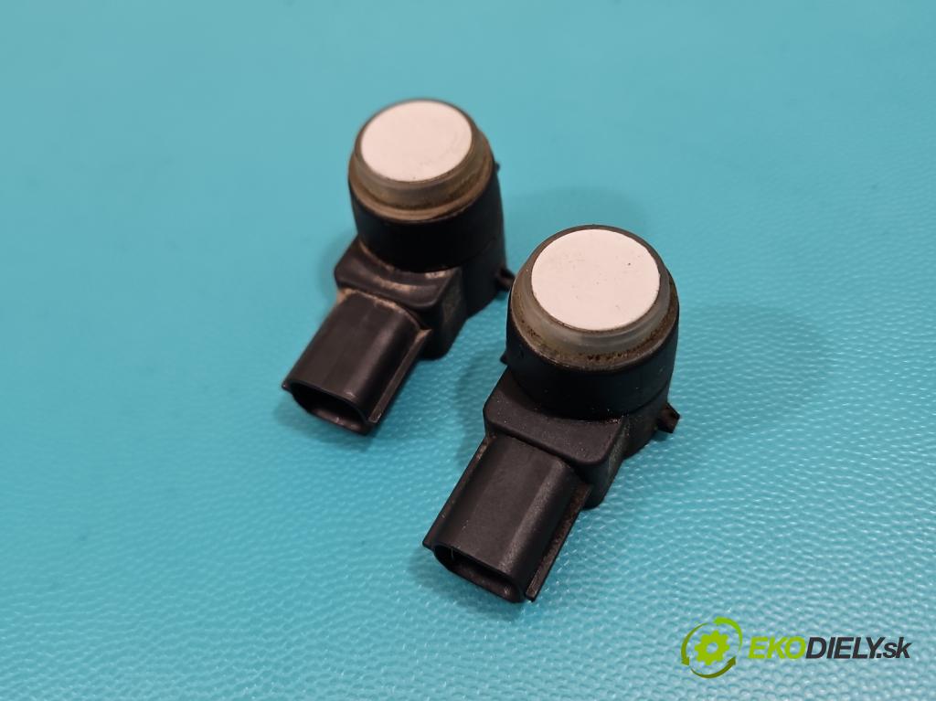 Chevrolet Cruze 1.8 16v 141 HP manual 104 kW 1796 cm3 5- snímač parkovaní: 13282883