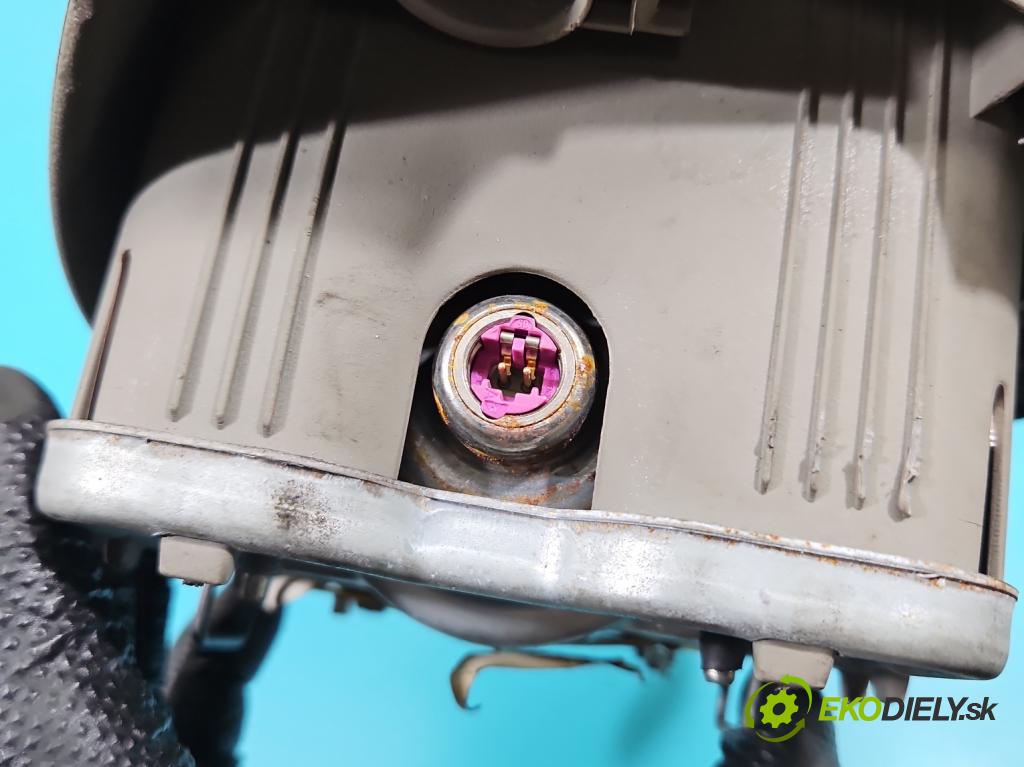 Renault Clio III 2005-2012 1.5 DCI 106 HP manual 78 kW 1461 cm3 5- airbag vzduch: Řidiči: 8200344081A (Airbag)