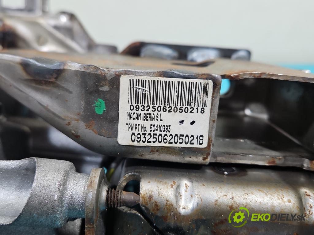 Renault Clio III 2005-2012 1.5 DCI 106 HP manual 78 kW 1461 cm3 5- čerpadlo posilovač 8200294982C (Servočerpadlo)