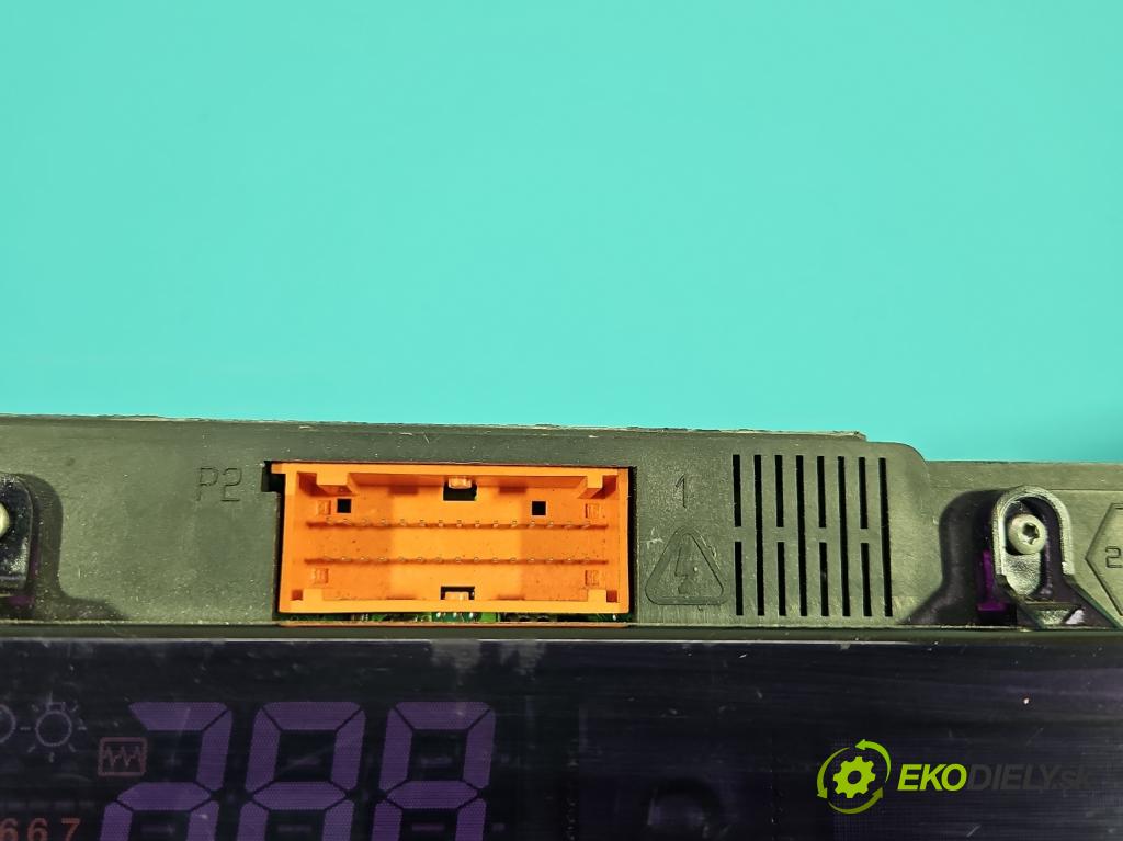 Renault Espace IV 2003-2014 2.0 T 163 HP manual 120 kW 1998 cm3 5- prístrojovka/ budíky P8200288816B (Prístrojová doska)