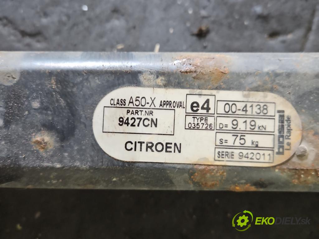 Citroen C4 II 2010-2017 2.0 hdi 150 HP manual 110 kW 1997 cm3 5- Hák: vlečení: 9427CN (Ťažné zariadenie)