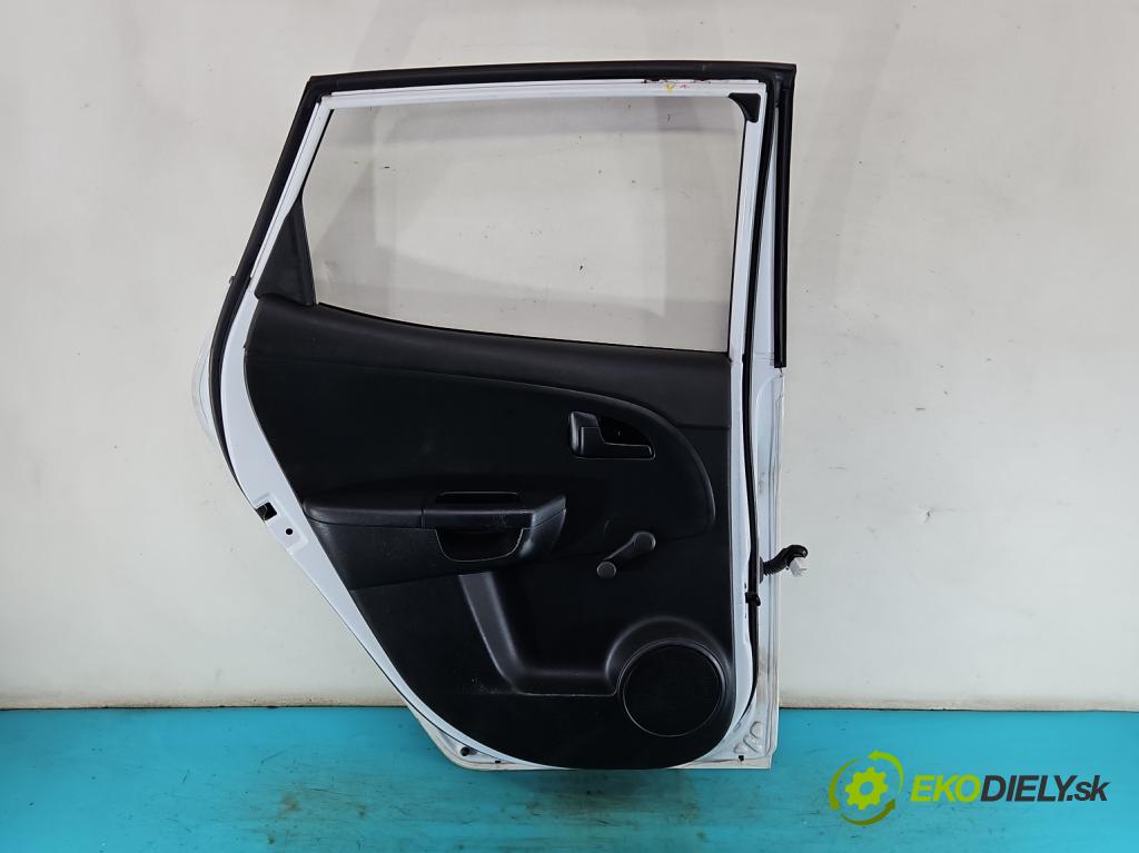 Kia Venga 1.4 crdi 75 hp manual 55 kW 1396 cm3 5- dveře zadní levé (Klika dveří ostatní)