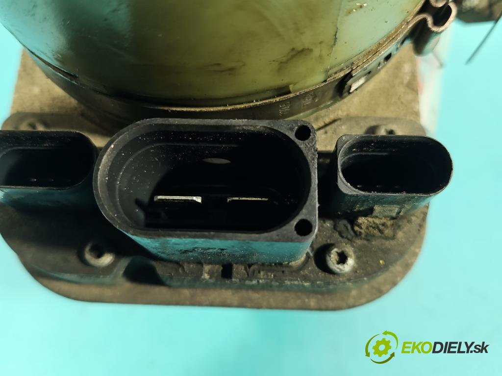 Seat Ibiza III 6L 2002-2008 1.4 16V 75 HP manual 55 kW 1390 cm3 5- čerpadlo posilovač 6Q0423156S (Servočerpadlo)