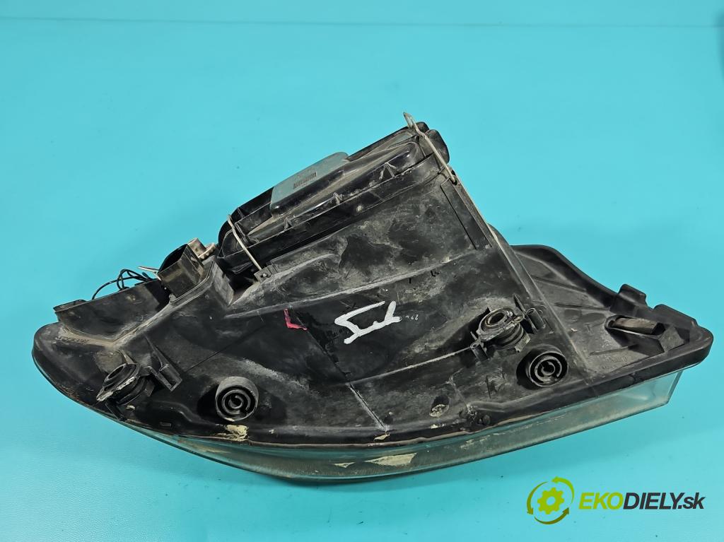 Seat Ibiza III 6L 2002-2008 1.4 16V 75 HP manual 55 kW 1390 cm3 5- Reflektor: ľavý  (Kľučka dverí ostatné)