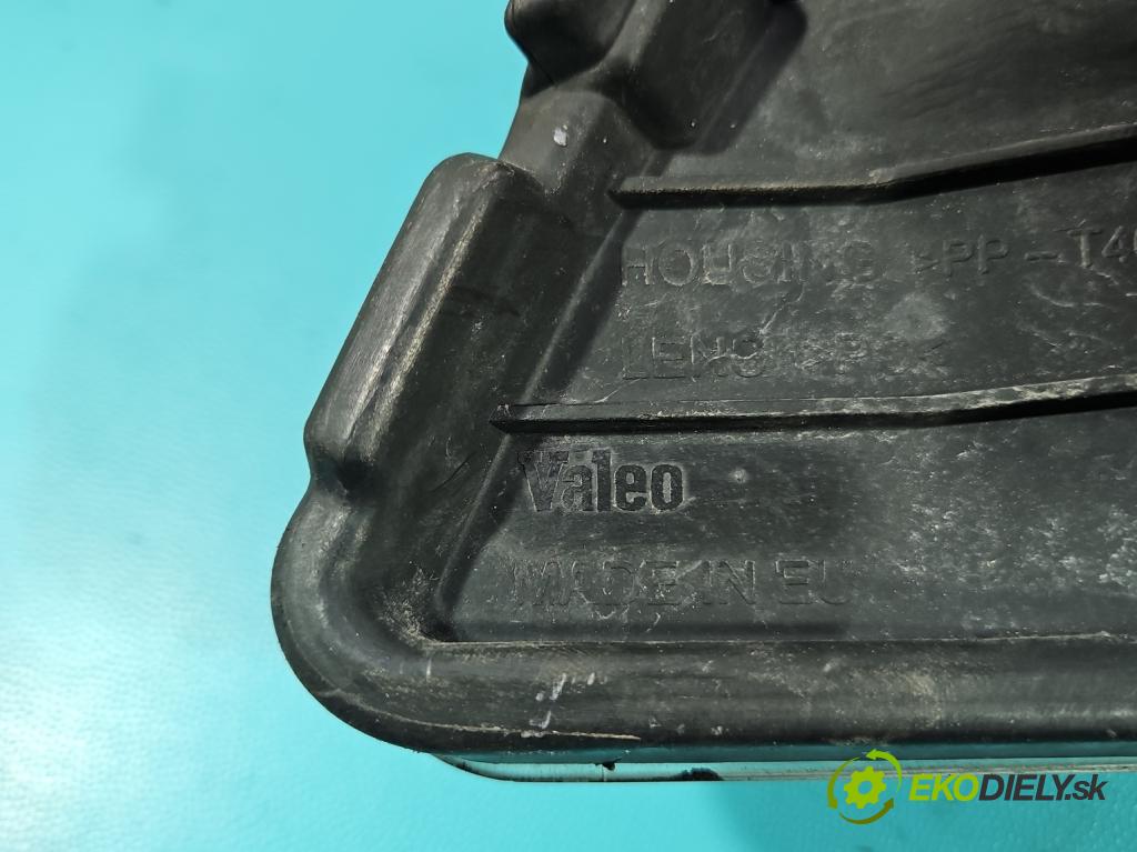 Seat Ibiza III 6L 2002-2008 1.4 16V 75 HP manual 55 kW 1390 cm3 5- Reflektor: pravý  (Svetlo predné pravé)