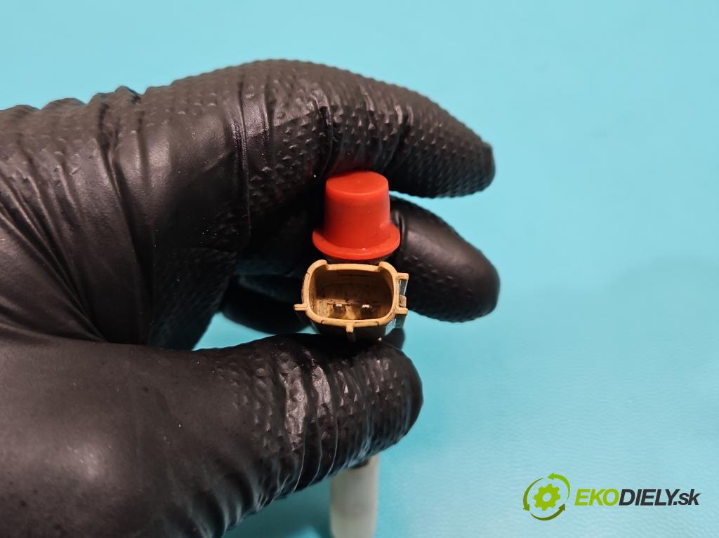 Toyota Avensis III T27 2009-2018 2.0 16v 152KM manual 112 kW 1987 cm3 5- vstrek 23250-37010 (Vstrekovač paliva)