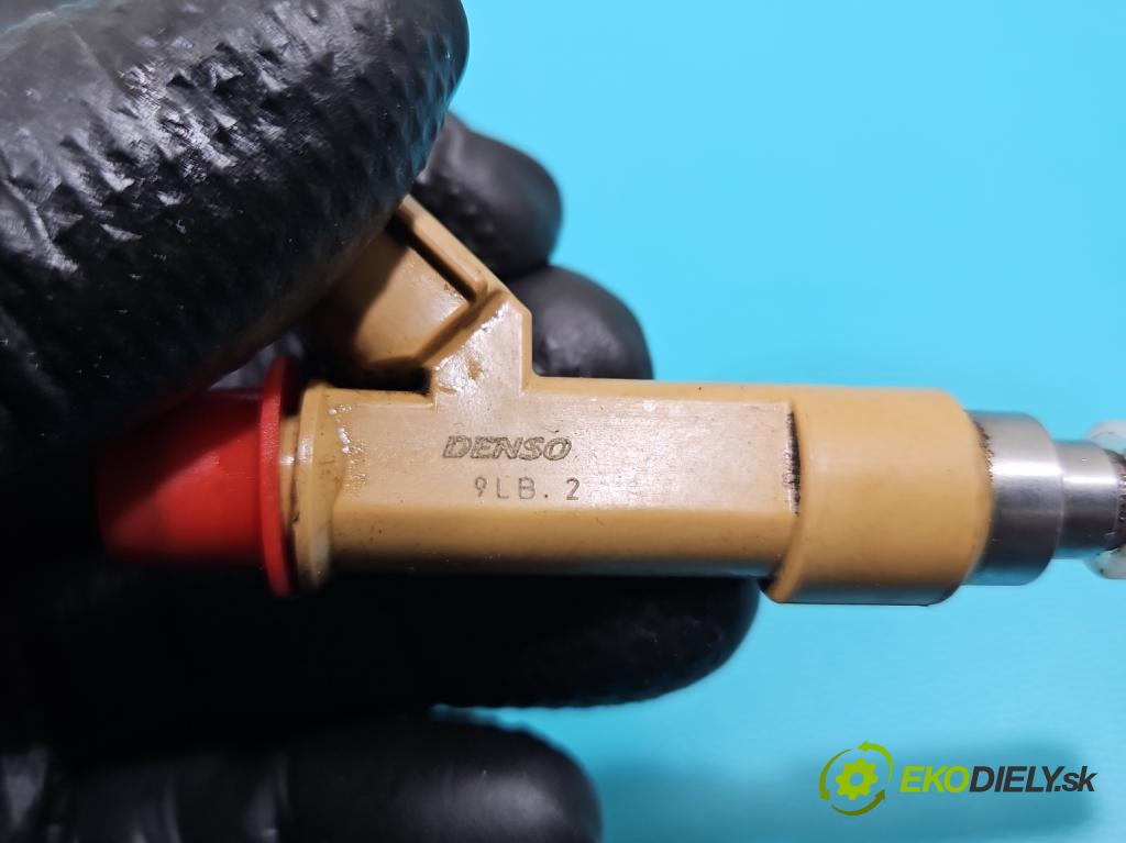 Toyota Avensis III T27 2009-2018 2.0 16v 152KM manual 112 kW 1987 cm3 5- vstrek 23250-37010 (Vstrekovač paliva)