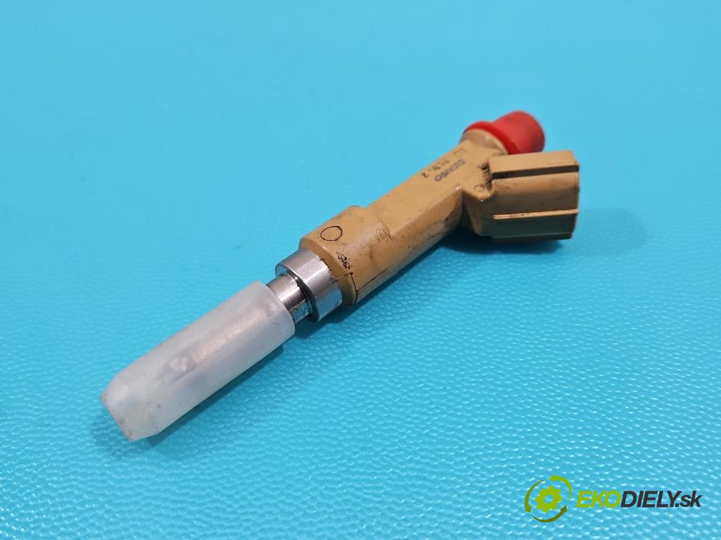 Toyota Avensis III T27 2009-2018 2.0 16v 152KM manual 112 kW 1987 cm3 5- vstrek 23250-37010 (Vstrekovač paliva)