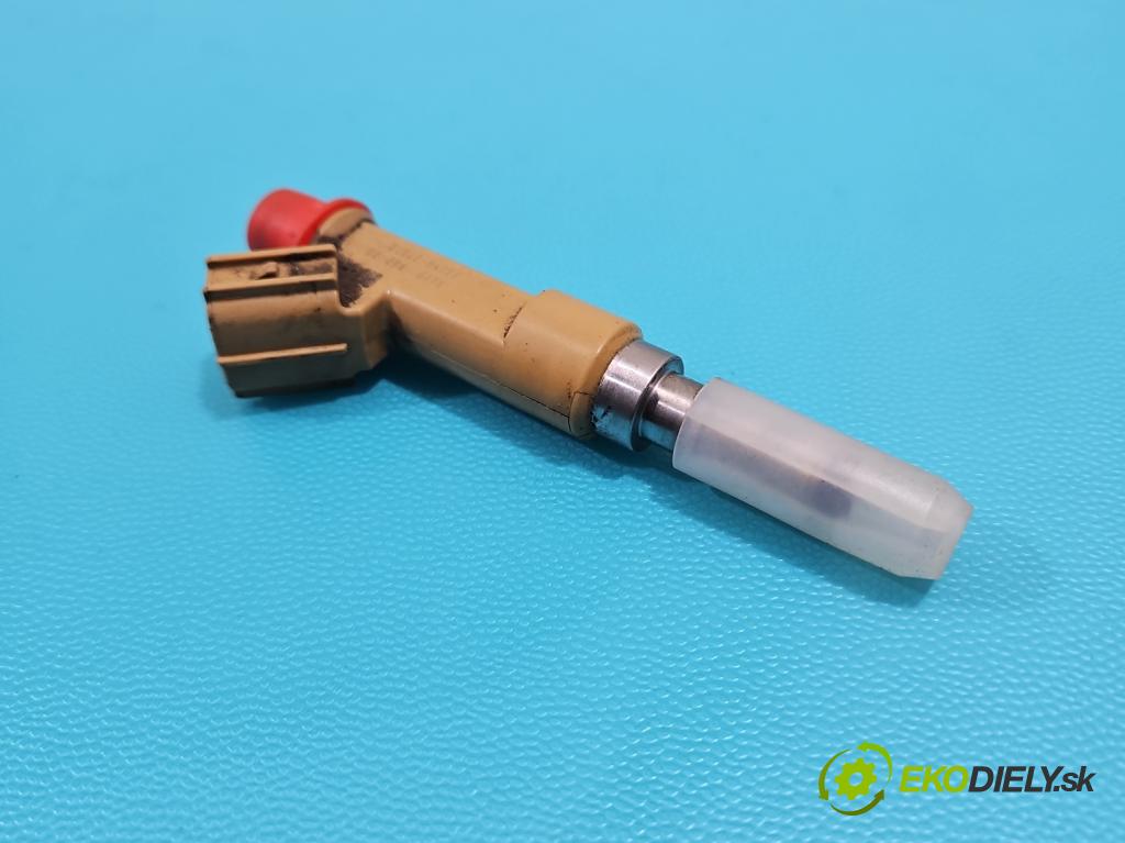 Toyota Avensis III T27 2009-2018 2.0 16v 152KM manual 112 kW 1987 cm3 5- vstrek 23250-37010 (Vstrekovač paliva)