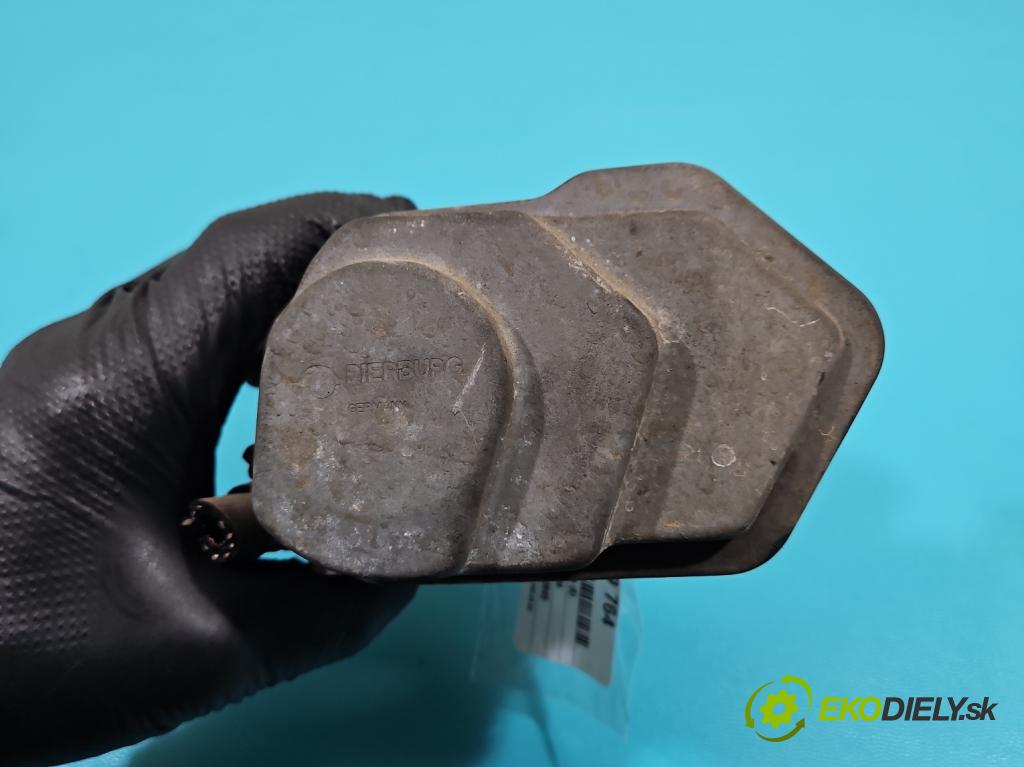 Skoda Felicia 1.3 mpi 68 HP manual 50 kW 1289 cm3 5- klapka 047133061 (Škrtiaca klapka)