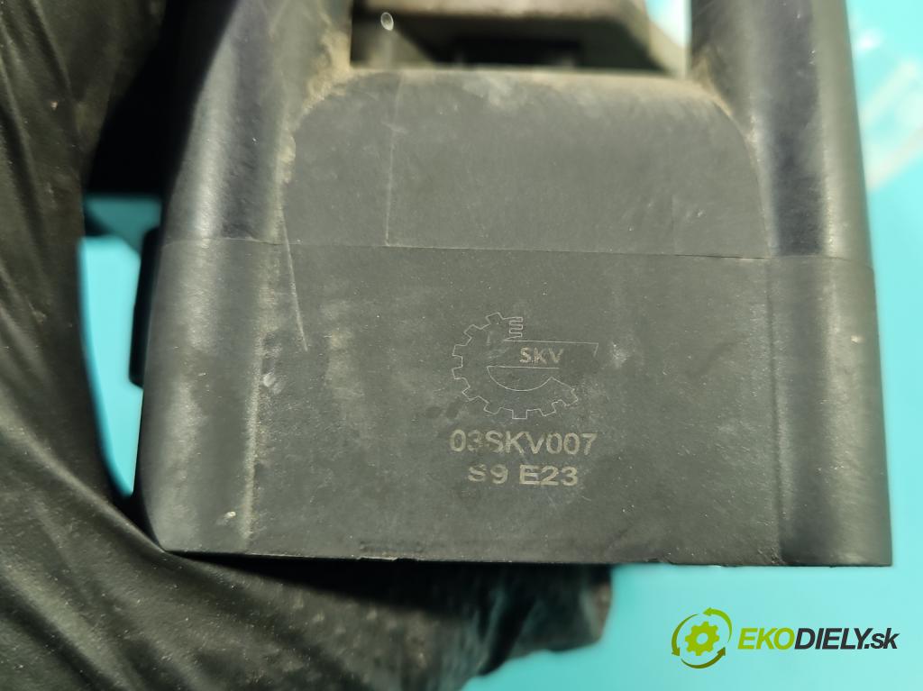 Seat Leon I 1999-2005 1.6 SR 101 HP manual 74 kW 1595 cm3 5- cievka zapaľovacia  (Zapaľovacia cievka)