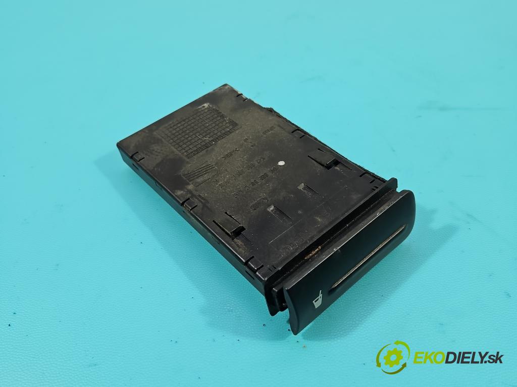 Seat Leon I 1999-2005 1.6 SR 101 HP manual 74 kW 1595 cm3 5- Rukojeť: na nápoje: 1M1862531C (Držiak (úchyt) na nápoje)