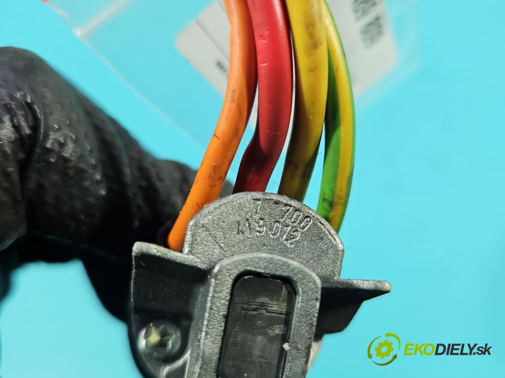 Renault Scenic I 1996-2003 1.6 16v 107 HP manual 79 kW 1598 cm3 5- Spínačka (Spínacia skrinka)