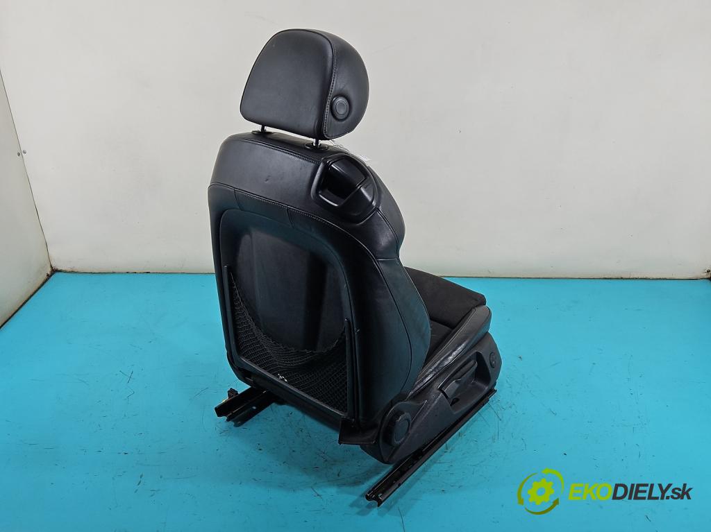 Audi A5 8T 2007-2016 3.0 tdi V6 239KM manual 176 kW 2967 cm3 2- Sedačka pravý  (Sedadlo)