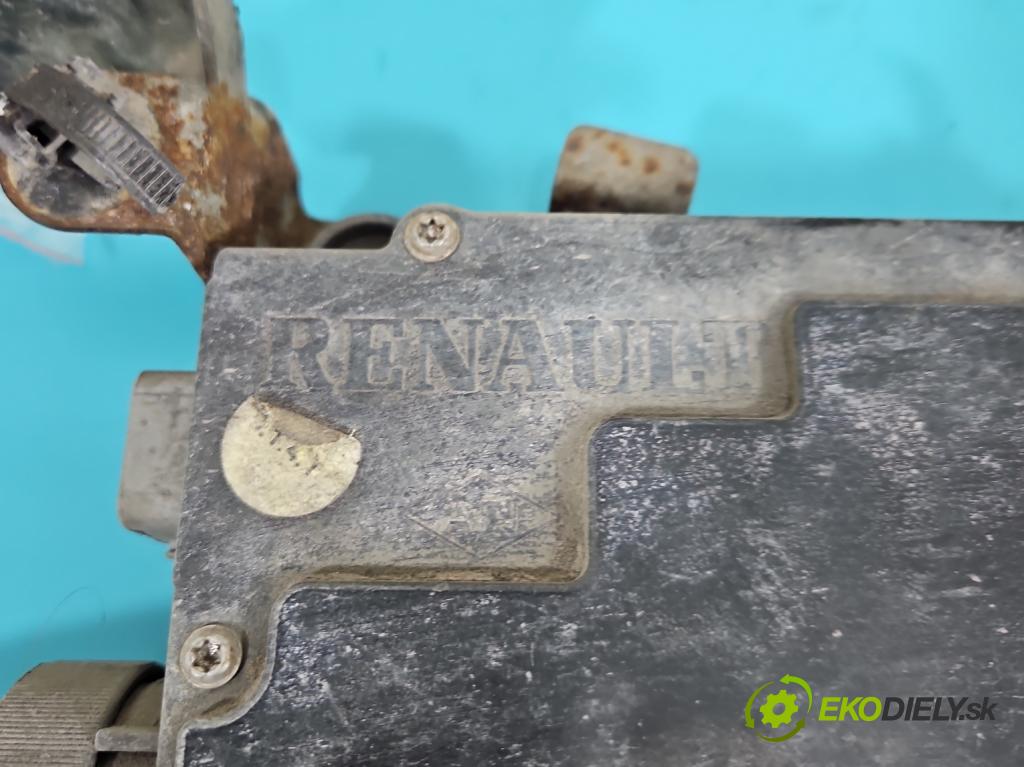 Renault Espace IV 2003-2014 2.0 T 163 HP manual 120 kW 1998 cm3 5- Brzda manuál: elektrický: 8200316575 (Ručná brzda)