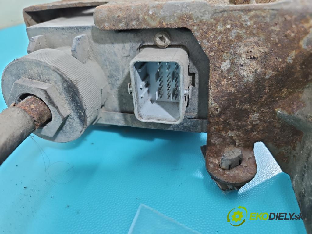 Renault Espace IV 2003-2014 2.0 T 163 HP manual 120 kW 1998 cm3 5- Brzda manuál: elektrický: 8200316575 (Ručná brzda)