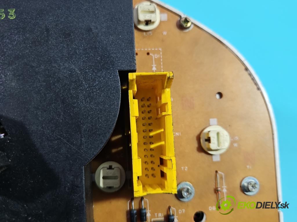 Audi 80 B4 1991-1994 2.0 JEDEN: 90 HP manual 66 kW 1984 cm3 4- prístrojovka/ budíky 893919067 (Prístrojová doska)