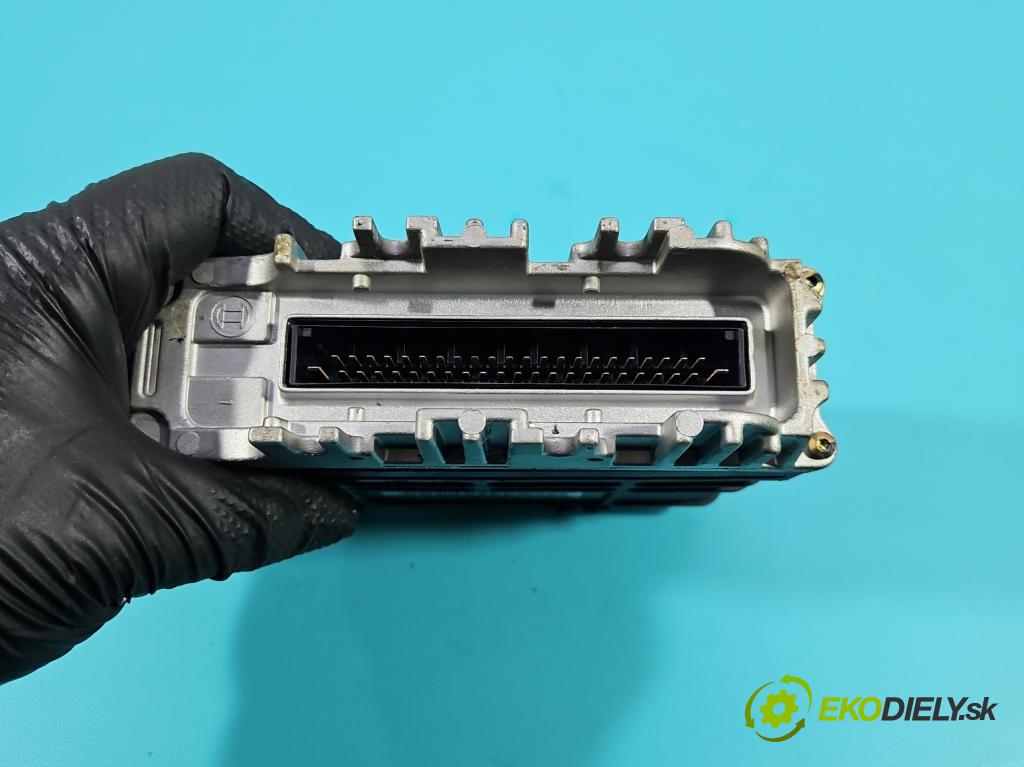 Audi 80 B4 1991-1994 2.0 JEDEN: 90 HP manual 66 kW 1984 cm3 4- riadiaca jednotka motora 0261200735