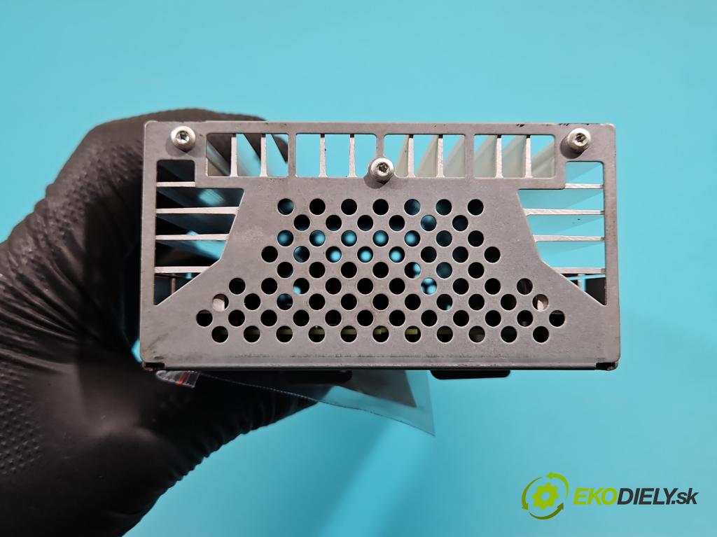 Bmw 5 F10 2010-2017 2.0 T 245KM automatic 180 kW 1997 cm3 4- Zesilovač: 9266355 (Zosilňovač)