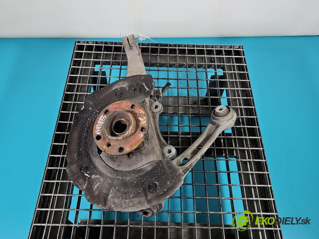 Bmw 5 F10 2010-2017 2.0 T 245KM automatic 180 kW 1997 cm3 4- náboj levé  (Náboj kola)