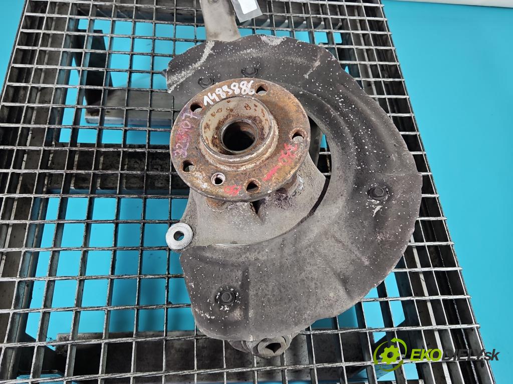 Bmw 5 F10 2010-2017 2.0 T 245KM automatic 180 kW 1997 cm3 4- náboj pravé  (Náboj kola)