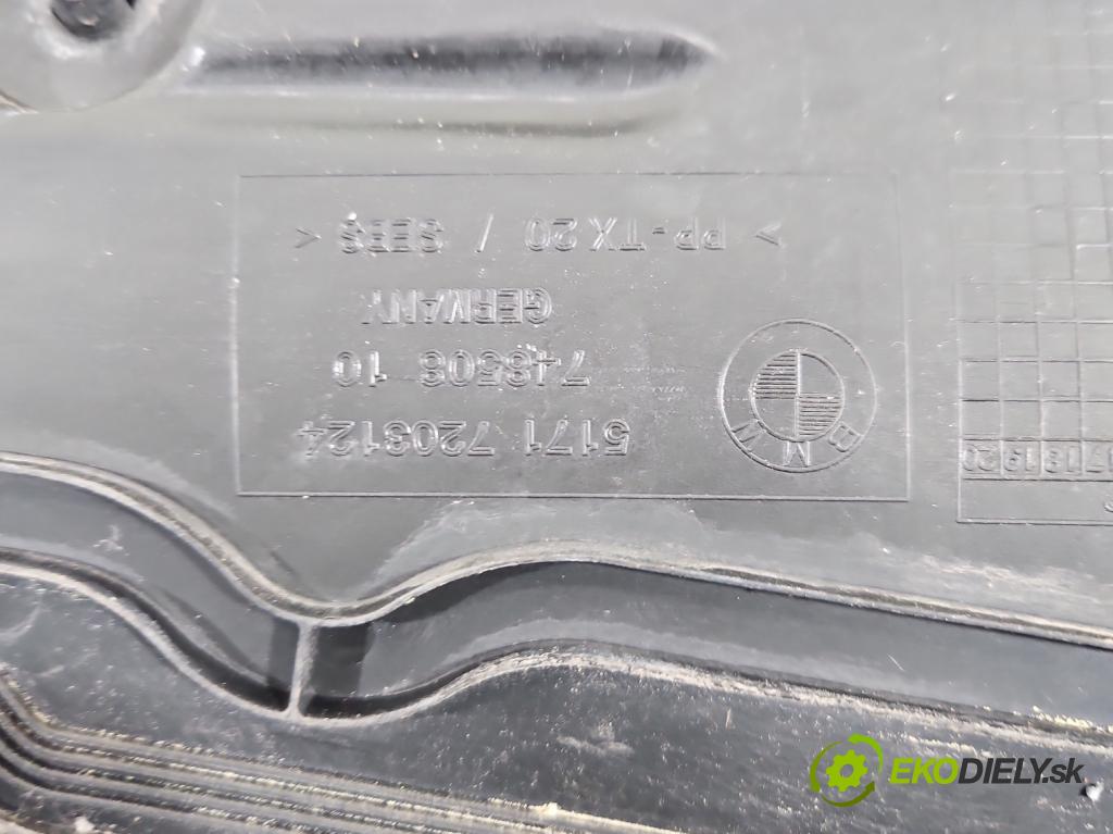 Bmw 5 F10 2010-2017 2.0 T 245KM automatic 180 kW 1997 cm3 4- torpédo 7203124 (Plast pod čelním sklem)
