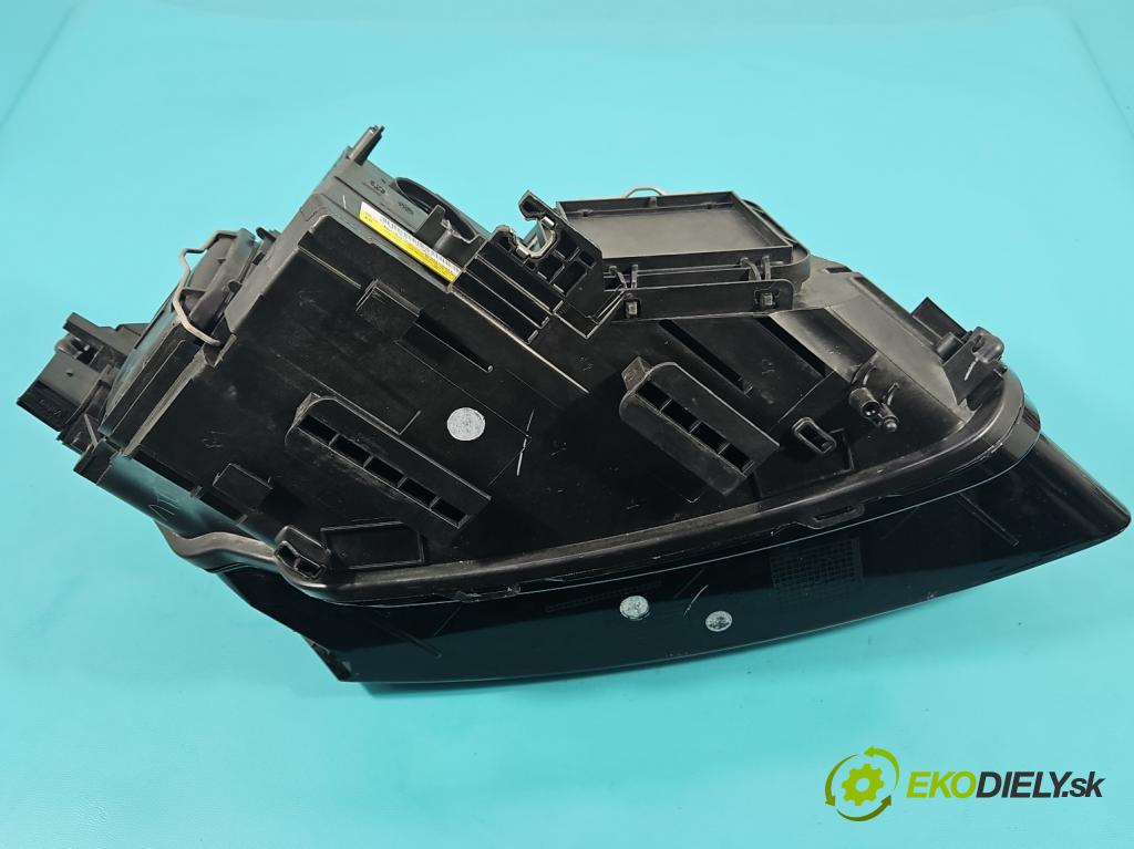 Audi Q5 2008-2016 2.0 tdi 170 HP manual 125 kW 1968 cm3 5- Reflektor: ľavý 8R0941029AF (Kľučka dverí ostatné)