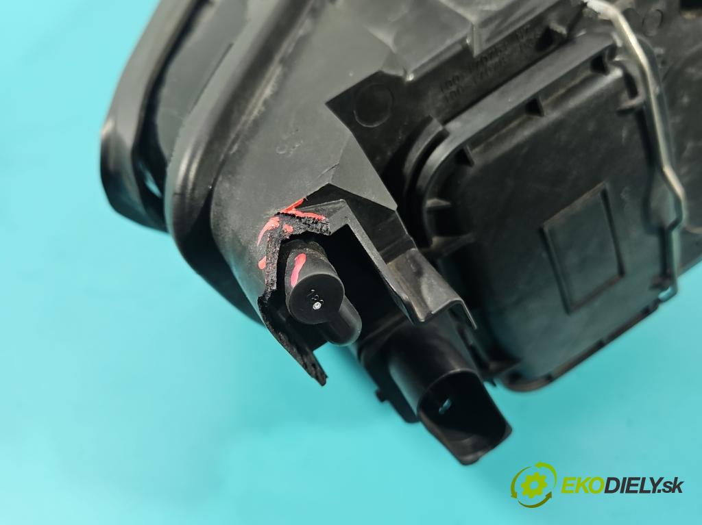 Audi Q5 2008-2016 2.0 tdi 170 HP manual 125 kW 1968 cm3 5- Reflektor: ľavý 8R0941029AF (Kľučka dverí ostatné)