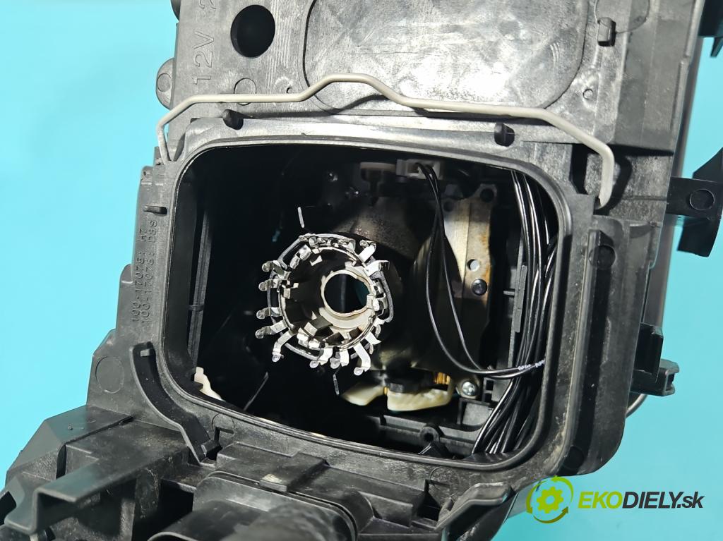 Audi Q5 2008-2016 2.0 tdi 170 HP manual 125 kW 1968 cm3 5- Reflektor: ľavý 8R0941029AF (Kľučka dverí ostatné)