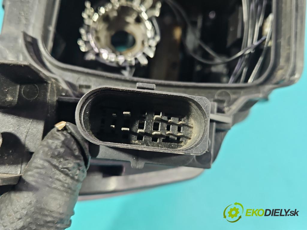 Audi Q5 2008-2016 2.0 tdi 170 HP manual 125 kW 1968 cm3 5- Reflektor: ľavý 8R0941029AF (Kľučka dverí ostatné)