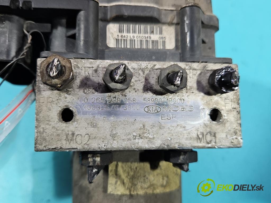 Kia Venga 1.4 crdi 75 HP manual 55 kW 1396 cm3 5- čerpadlo abs 0265951240 (Pumpa ABS)
