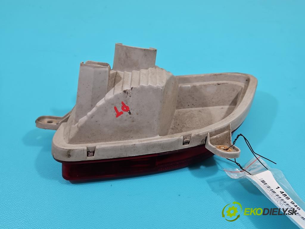 Kia Venga 1.4 crdi 75 HP manual 55 kW 1396 cm3 5- svetlo / reflektor zadné pravé nárazník 92404-1P0