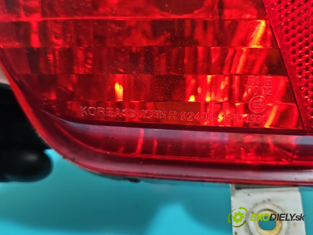 Kia Venga 1.4 crdi 75 HP manual 55 kW 1396 cm3 5- svetlo / reflektor zadné pravé nárazník 92404-1P0