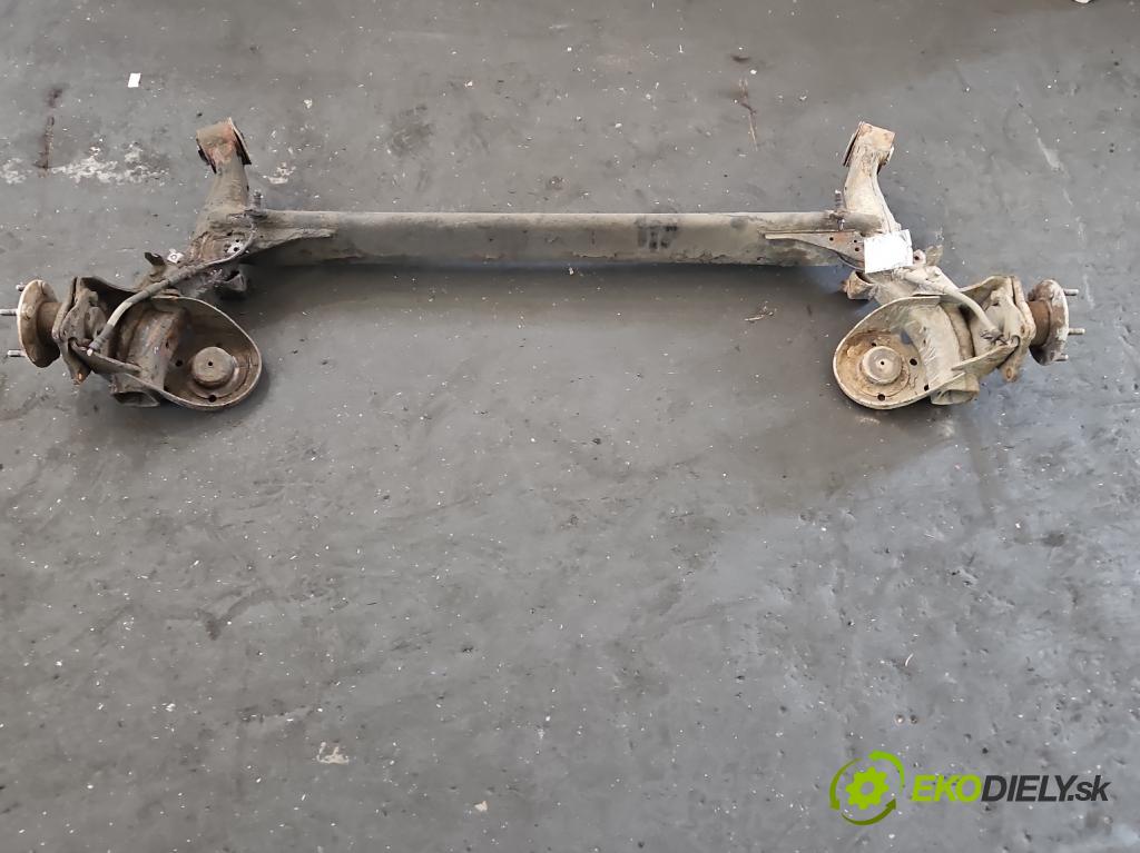 Kia Venga 1.4 crdi 75 hp manual 55 kW 1396 cm3 5- zadní výztuha  (Zadní výztuha)