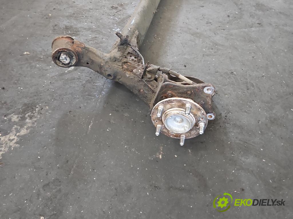 Kia Venga 1.4 crdi 75 hp manual 55 kW 1396 cm3 5- zadní výztuha  (Zadní výztuha)