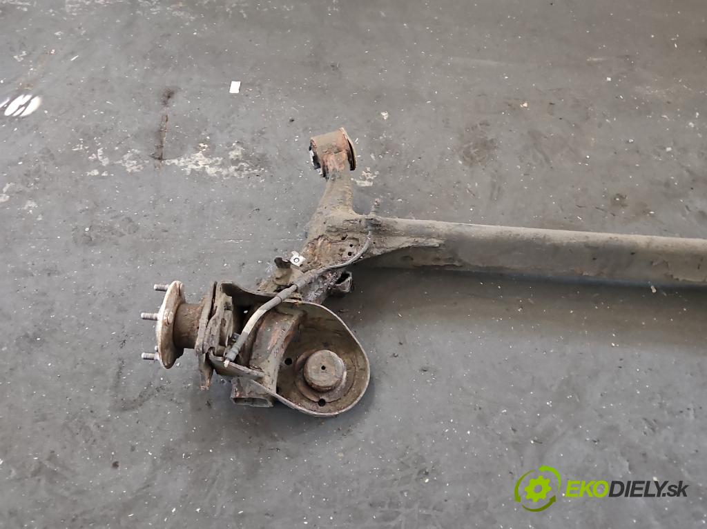 Kia Venga 1.4 crdi 75 hp manual 55 kW 1396 cm3 5- zadní výztuha  (Zadní výztuha)