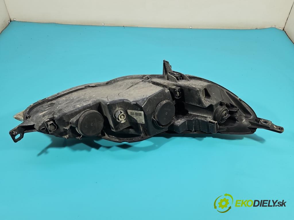 Peugeot 407 1.6 hdi 109 HP manual 80 kW 1560 cm3 5- Reflektor: ľavý 9660236180 (Kľučka dverí ostatné)