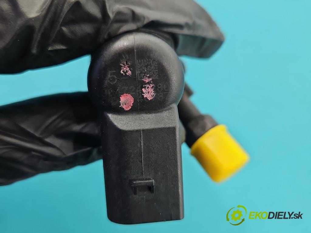 Volvo V50 2.0d 136 HP manual 100 kW 1997 cm3 5- vstrek 9647247280 (Vstrekovač paliva)