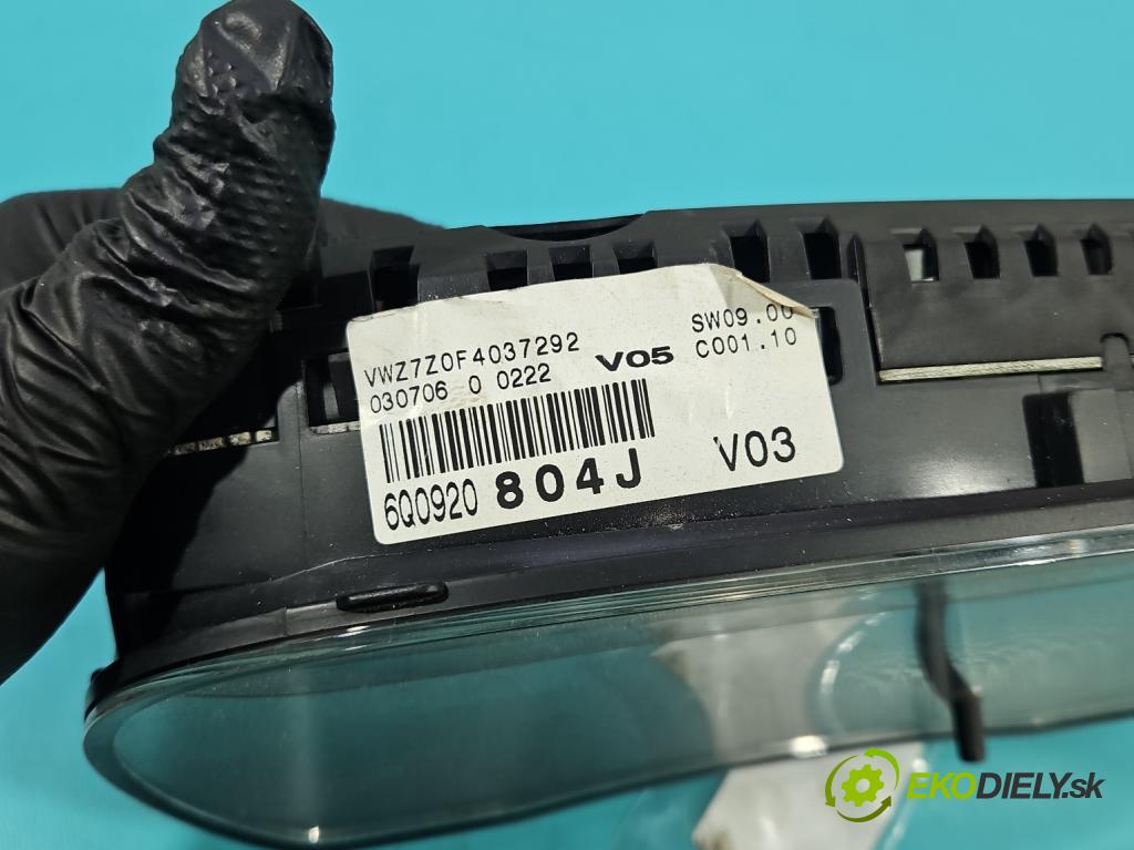 Vw Polo IV 9N 2001-2009 1.4 tdi 69KM manual 51 kW 1422 cm3 5- prístrojovka/ budíky 6Q0920804J (Prístrojová doska)