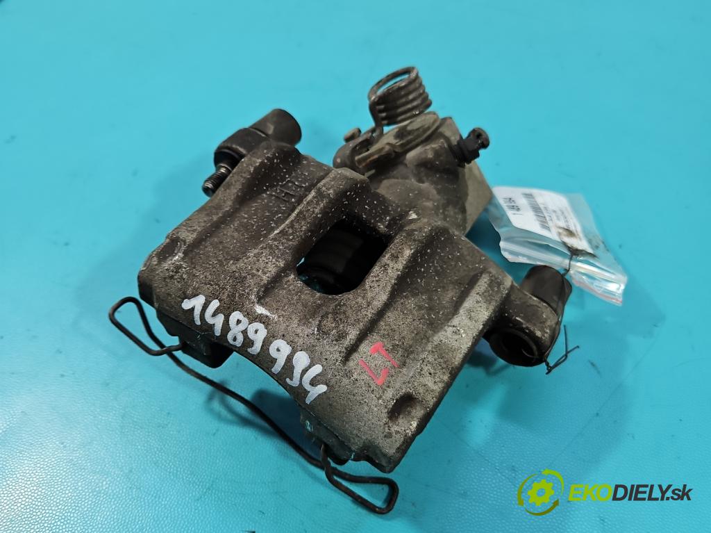 Volvo V50 2.0d 136 HP manual 100 kW 1997 cm3 5- brzdič zadné ľavý (Kľučka dverí ostatné)
