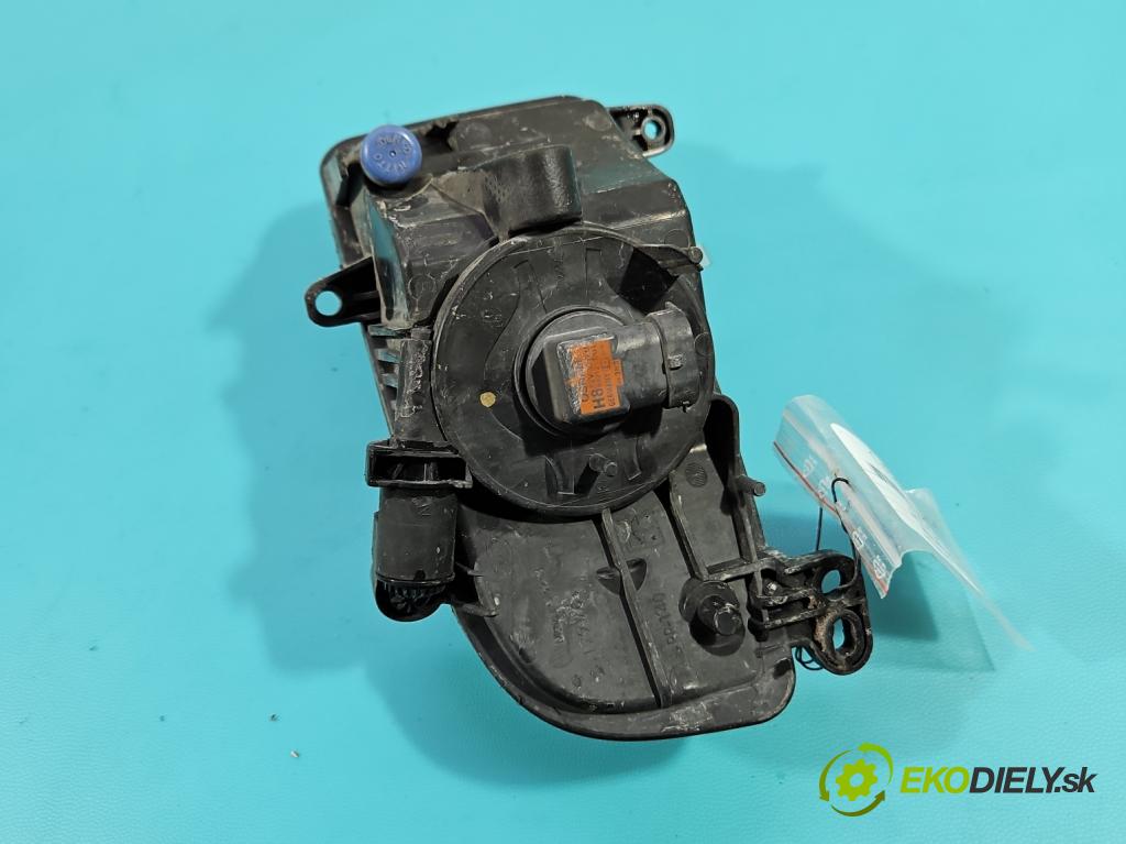 Audi A5 8T 2007-2016 2.0 TFSI 224 hp automatic 165 kW 1984 cm3 5- Halogen levý 8T0941699G (Klika dveří ostatní)