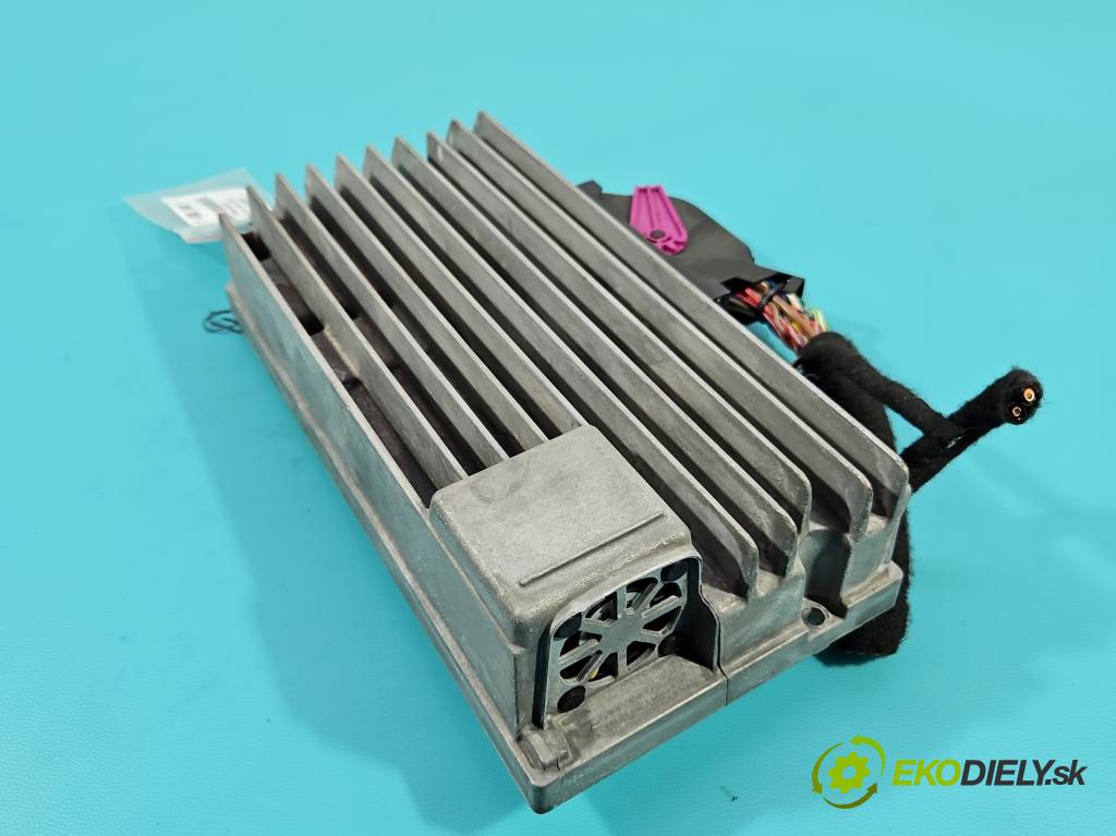 Audi A5 8T 2007-2016 2.0 TFSI 224 hp automatic 165 kW 1984 cm3 5- Zesilovač: 8T1035223A (Zesilovač)