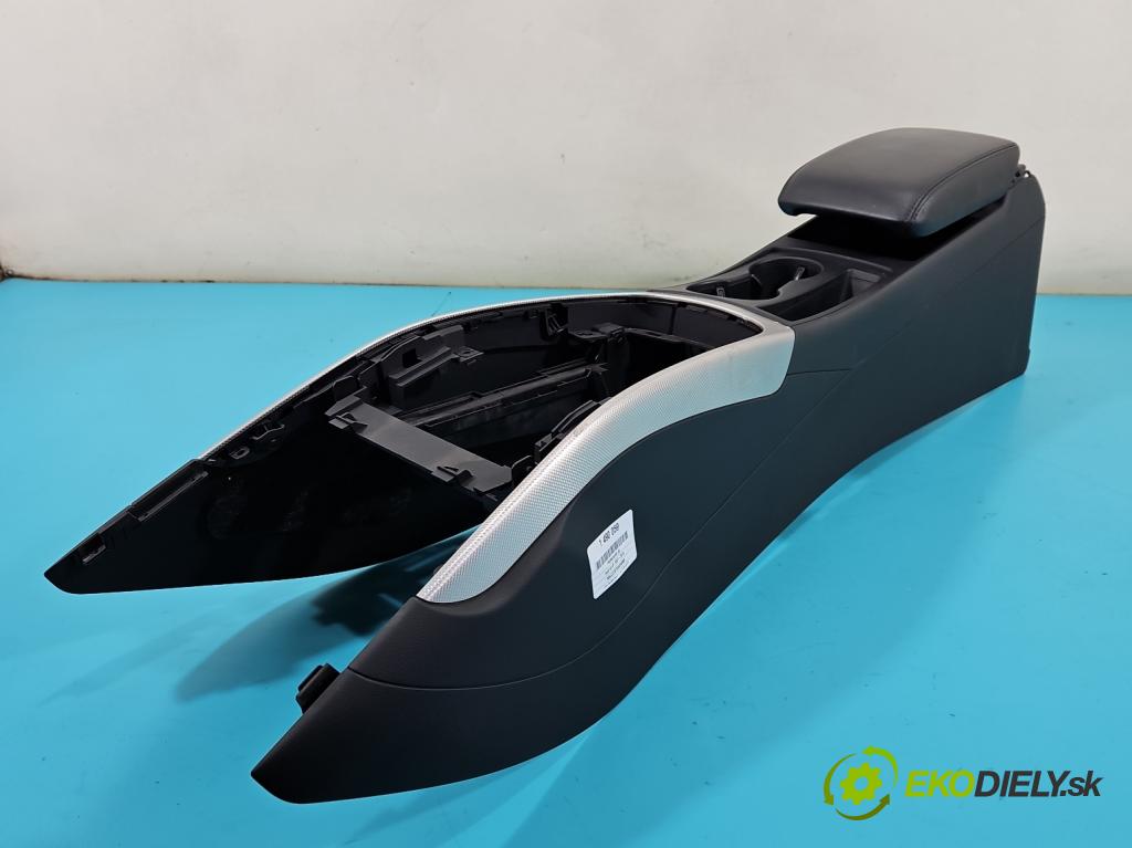 Audi A5 8T 2007-2016 2.0 TFSI 224hp automatic 165 kW 1984 cm3 5- operadlo 8K0864981D (Lakťová opierka)